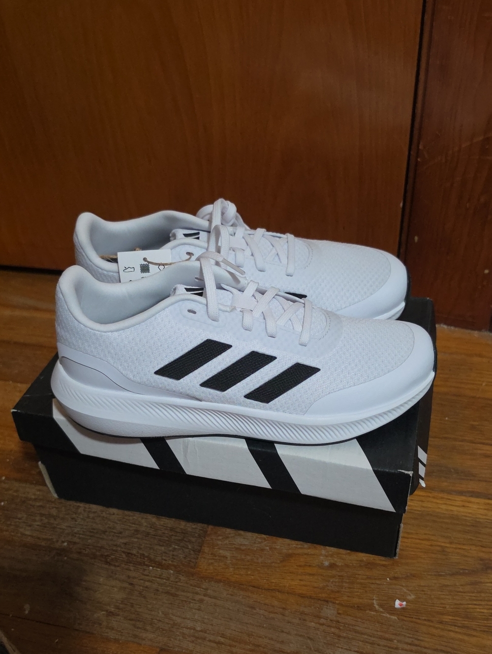 NWT adidas Kids Runfalcon 3.0 White Sneakers with Black Stripes Size 5.5
